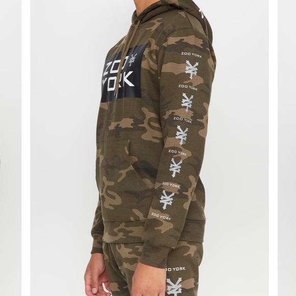 Zoo York sweaters. - Picture 4 of 16